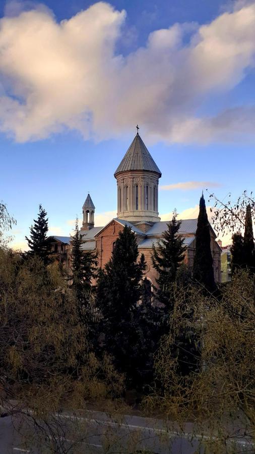 Отель Lile Тбилиси Экстерьер фото